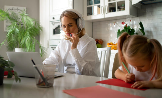 Soluții creative pentru Home Office în prezența copiilor: Găsirea unui echilibru sănătos