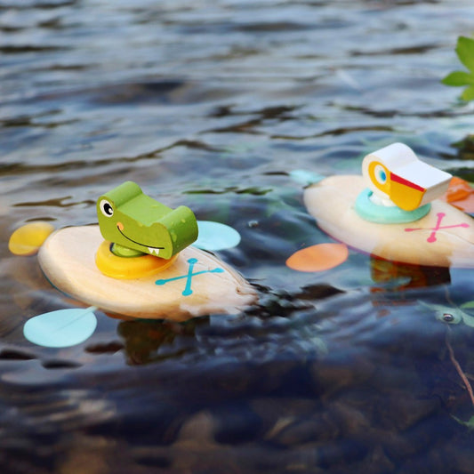 Jucărie de apă, Small Foot, Micul Crocodil cu Canoe, 2 ani+