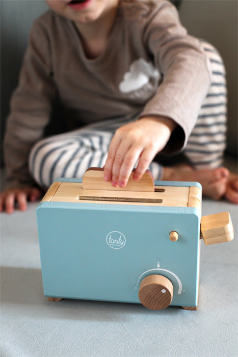 Toaster pâine din lemn, Small Foot, cu accesorii, 3 ani+