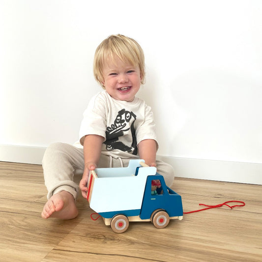 Basculantă cu figurină, Jucărie de tras din lemn, Small Foot, 18 luni+