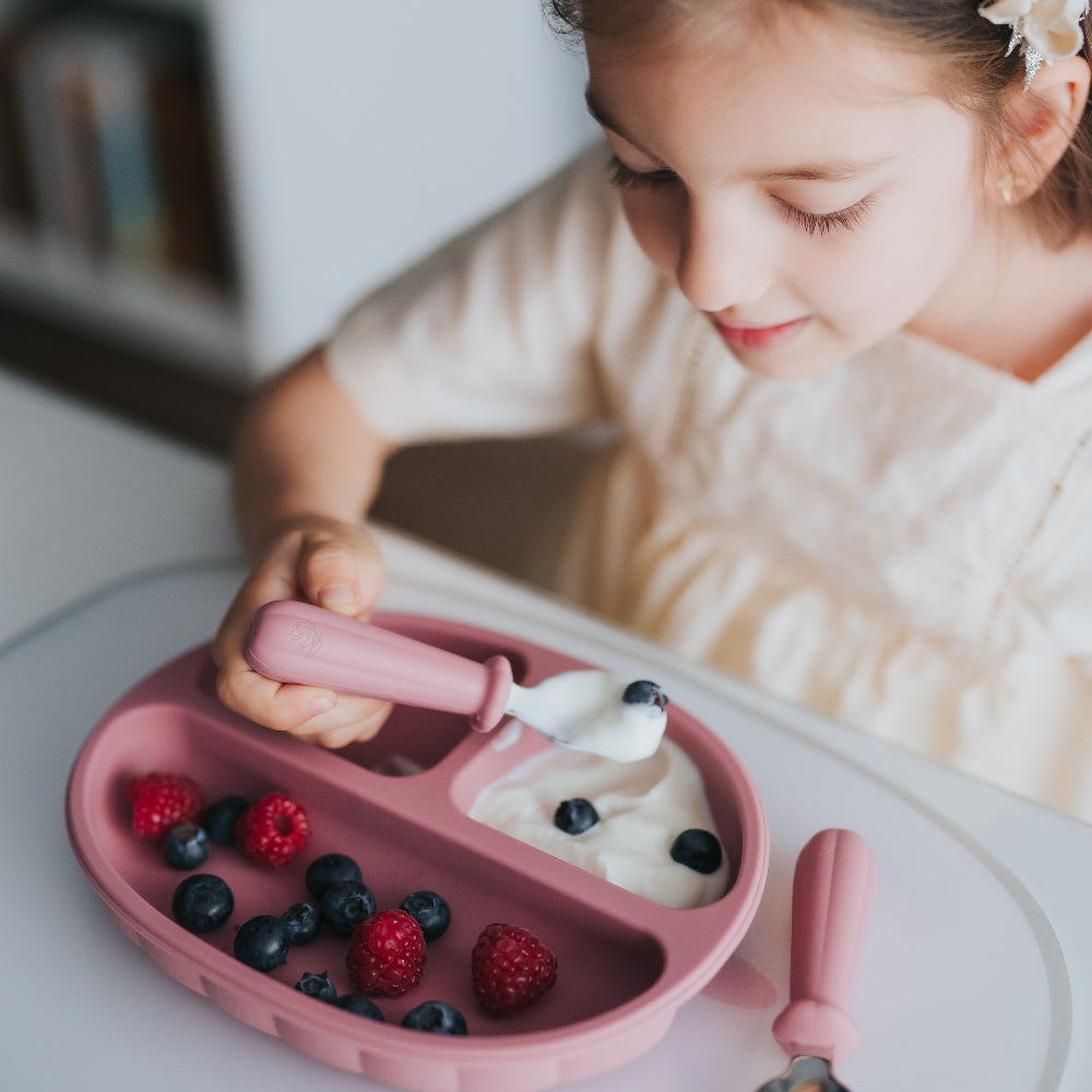 Set diversificare farfurie silicon cu tacâmuri și bavetă, Elpi, Flamingo, 4 piese, 6 luni+