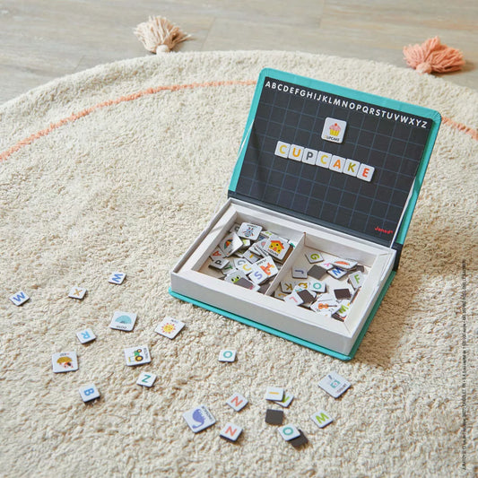 Joc educativ cu piese magnetice, Alfabet, Janod, 142 piese, 3 ani+