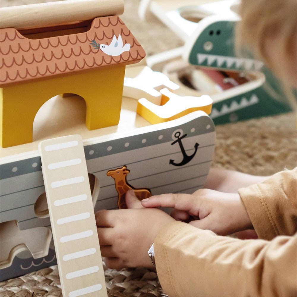 Jucărie educativă, Arca lui Noe din lemn, Sortarea animalelor, Small Foot, 16 piese, 12 luni+