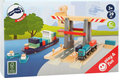 Terminal de mărfuri cu Vapor Cargo și accesorii din lemn, Small Foot, 29 piese, 3 ani+
