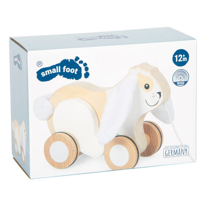 Jucărie de tras, Iepuraș din lemn FSC® cu urechi foșnitoare, Small Foot, 1 an+