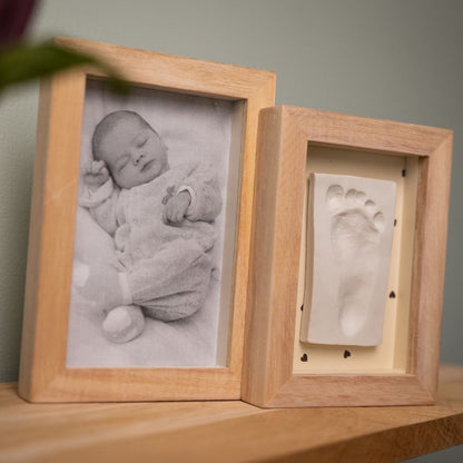 Ramă dublă cu fotografie și kit amprentă bebeluș, Pretty Hearts, Petit Artichaut