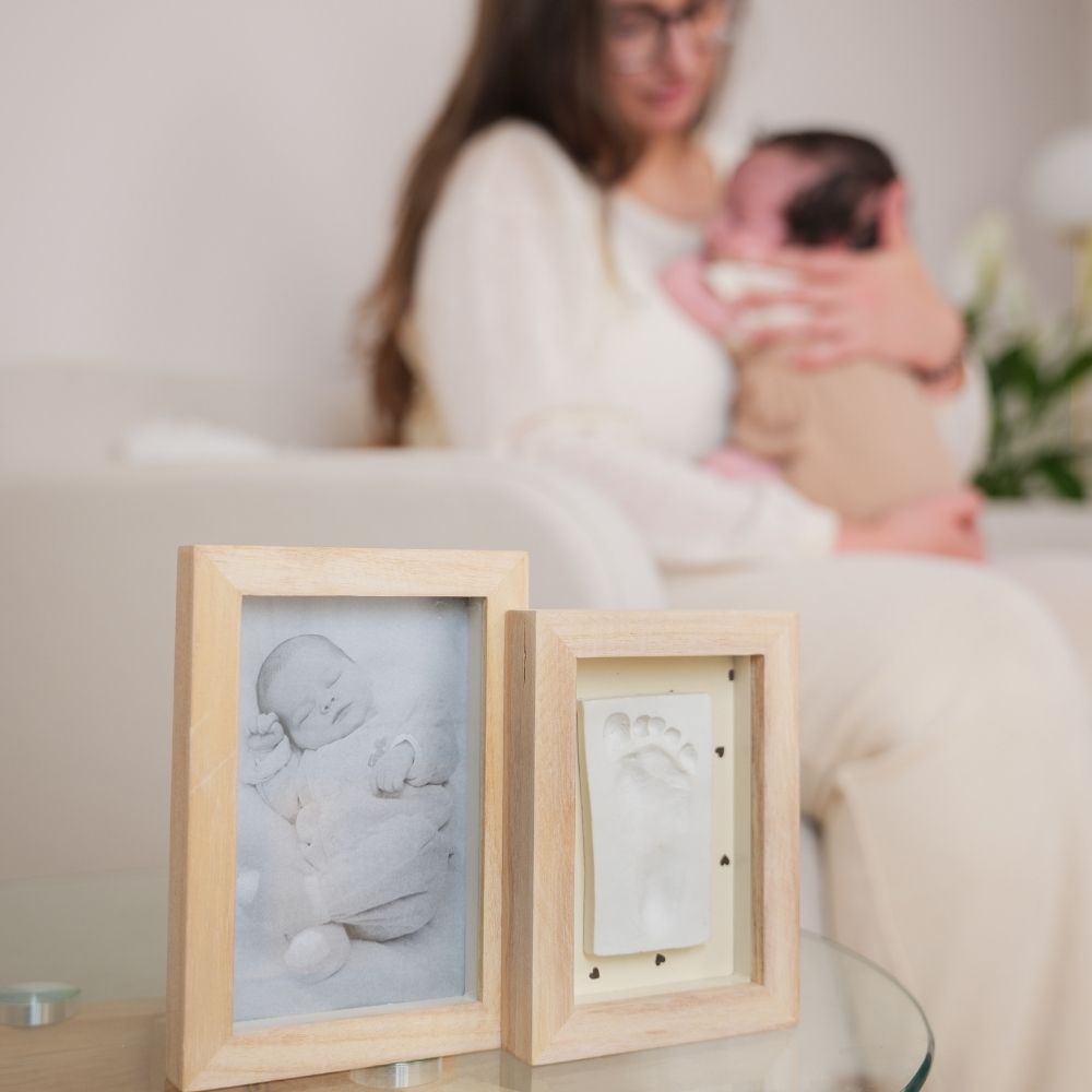 Ramă dublă cu fotografie și kit amprentă bebeluș, Pretty Hearts, Petit Artichaut