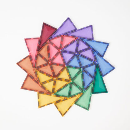 Mandală realizată din formele setului Connetix Pastel