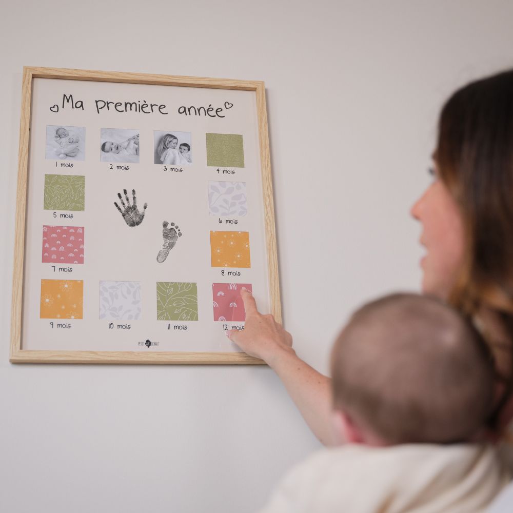 Ramă tablou cu KIT amprentă și 12 fotografii, My First Year, Petit Artichaut