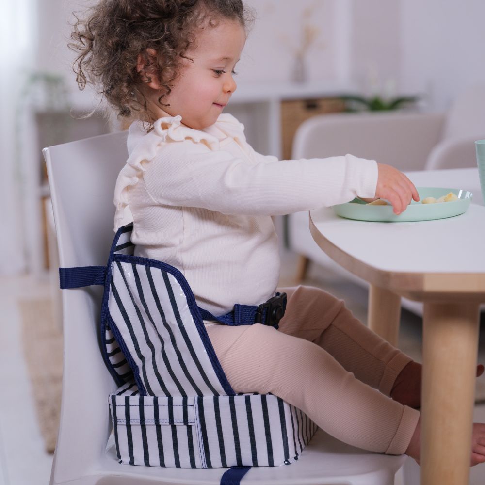 Scaun portabil de masă bebelusi, Easy Up-Blue Stripes, Baby To Love, 6 luni+