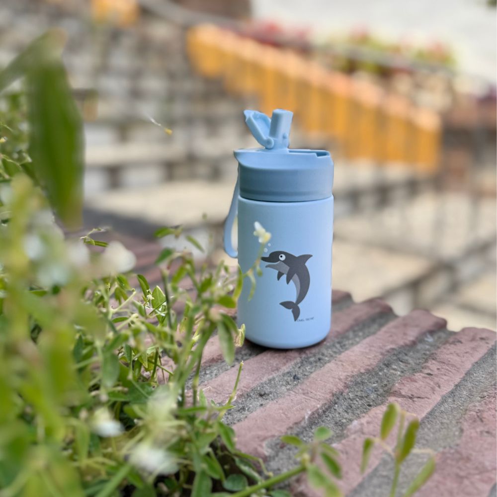 Sticlă de apă pentru copii la școală, model Delfin albastru
